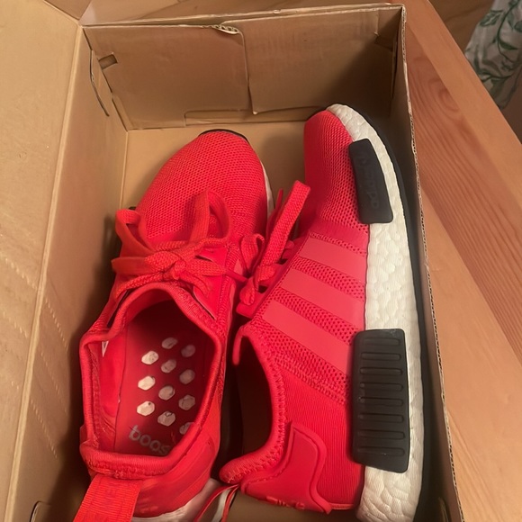 ADIDAS NMD R1 - Picture 3 of 4